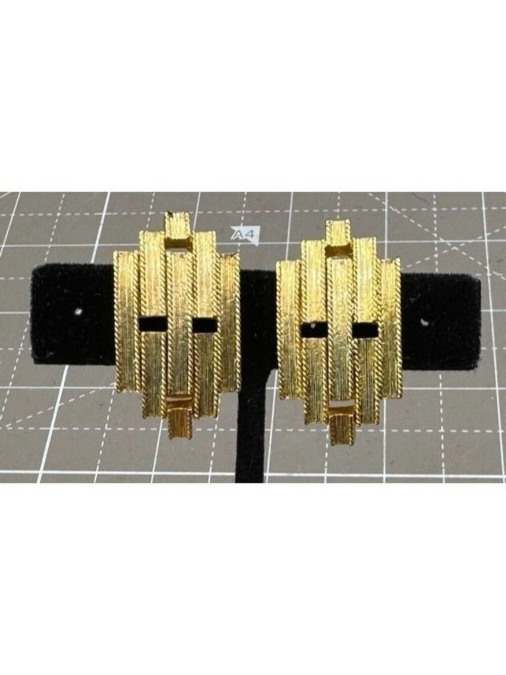 Vintage Orena Paris Earrings Geometric Gold Toned Clip 1 1/4"